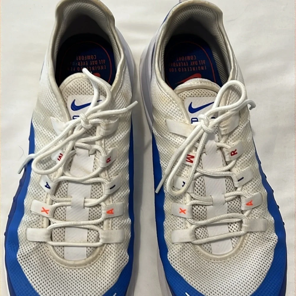 Air Max Axis White Racer Blue Sneakers